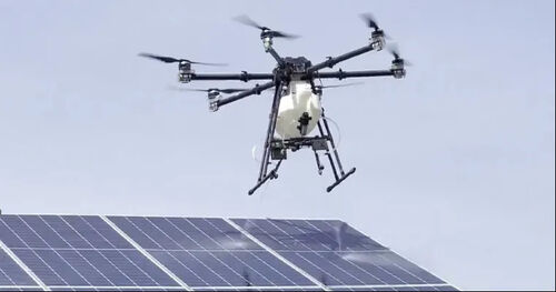 hakkında en son şirket haberleri MYUAV temizlik uçağı