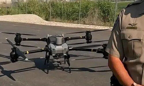 hakkında en son şirket haberleri Utah Polisi, arama ve kurtarma için DJI Kargo Drone FC30'u kullanacak.