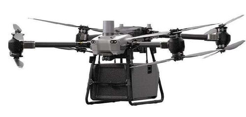 hakkında en son şirket haberleri Duvar temizliği için FC30 bağlı drone DJI FlyCart 30 MYUAV max tarafından bağlı drone. Uçuş yüksekliği 240m