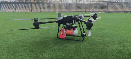 hakkında en son şirket haberleri FC30 Drone Yüklü İtfaiye Mühimmatı DJI FC30 Drone Mai Uwe Bağlı Drone 240 metreye kadar