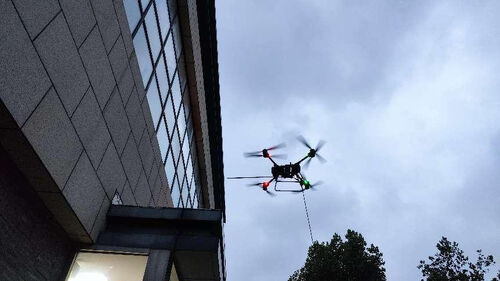 hakkında en son şirket haberleri Büyük şirketler drone temizliği işinde çalışmak için ne ararlar?