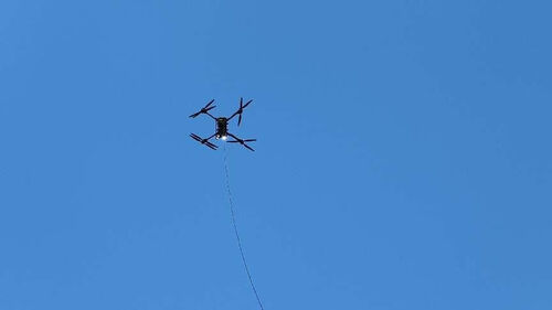 hakkında en son şirket haberleri MYUAV FC30S Bağlı Işıklı Drone kurtarma operasyonlarında kilit rol oynamaktadır