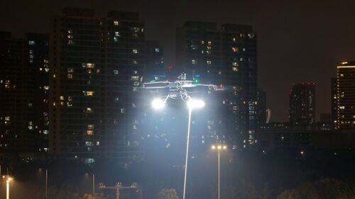 hakkında en son şirket haberleri MYUAV M400S Kablolu Aydınlatma Drone'u Gece Film Yapımcılığında Yeni Bir Çağ Başlatıyor