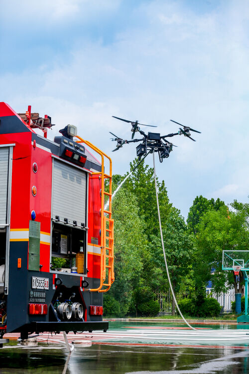 hakkında en son şirket haberleri MYUAV FC100 Bağlı Dron'un "Enerji Kalbi"nin açılışı